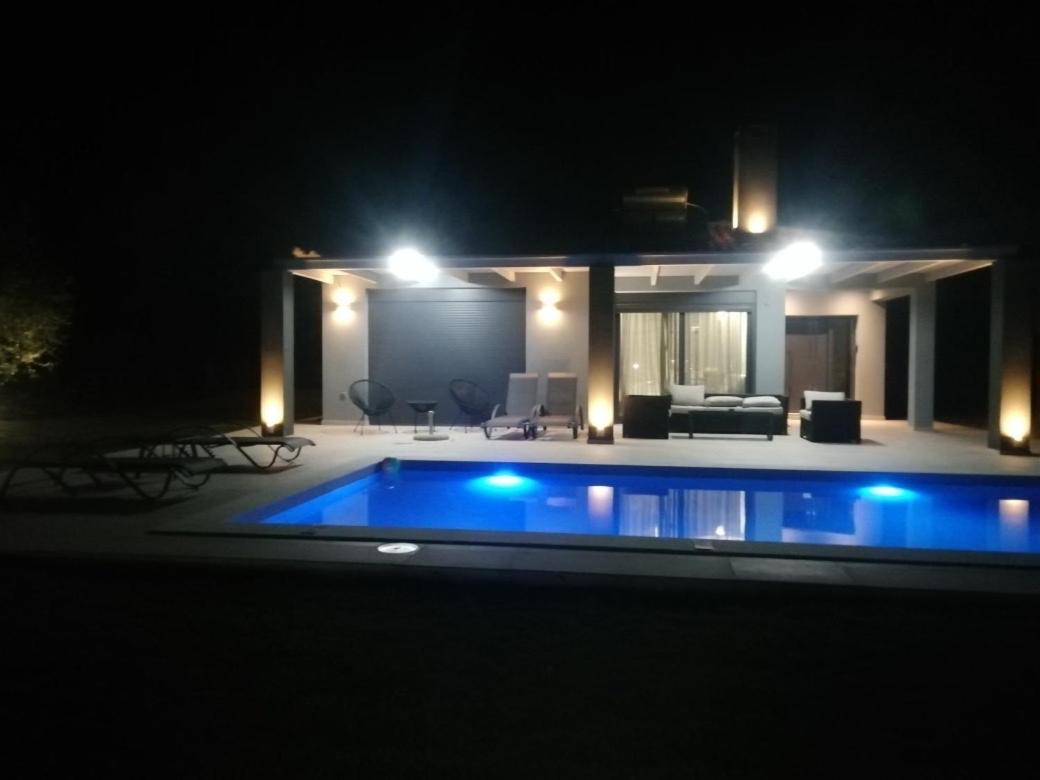 Avithos Blue Villas Svoronata Exterior photo
